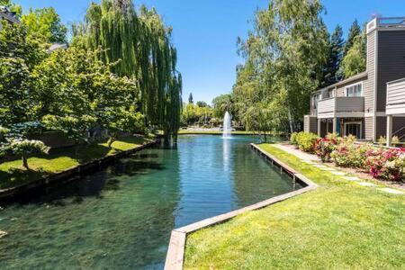 Experience Sacramento With Tranquil Lakeside Views 外观 照片