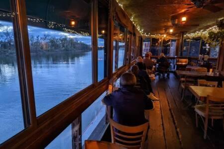 Experience Sacramento With Tranquil Lakeside Views 外观 照片