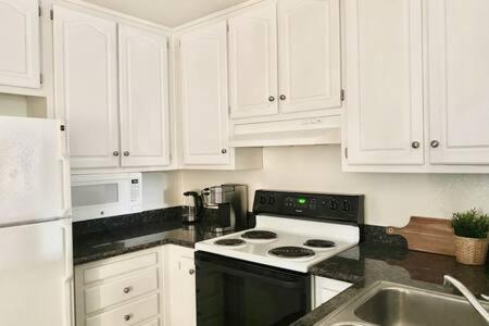 Experience Sacramento With Tranquil Lakeside Views 外观 照片